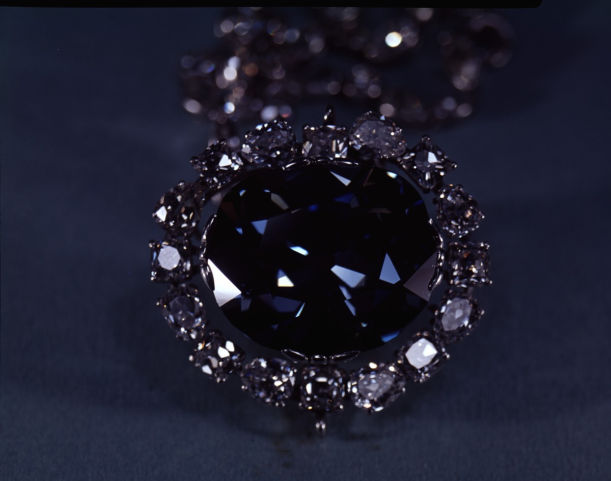 The Hope Diamond Curse: A Jewel, a Rumour and a Sales Pitch feature image